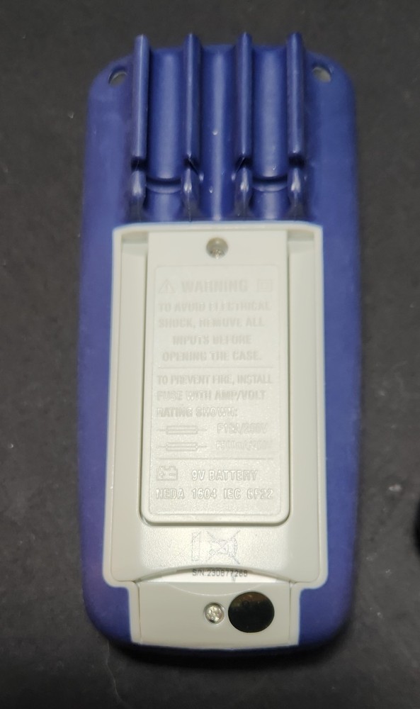 Digi-Sense 20250-51 Compact Multimeter With Case