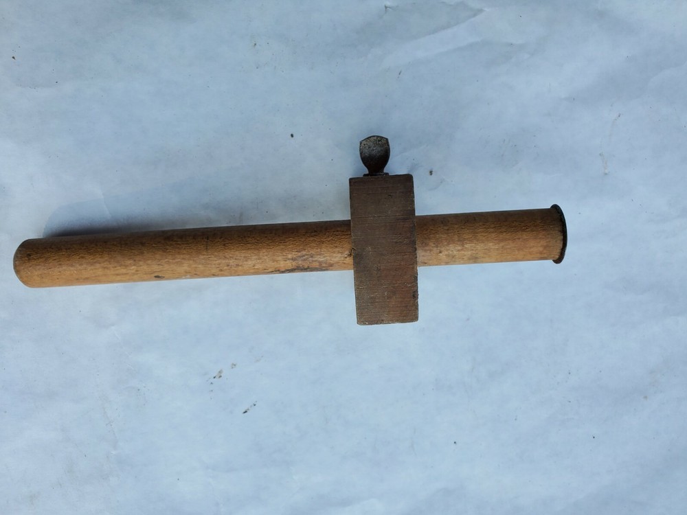 Vintage Round Dunlap 6" Wood Scribe