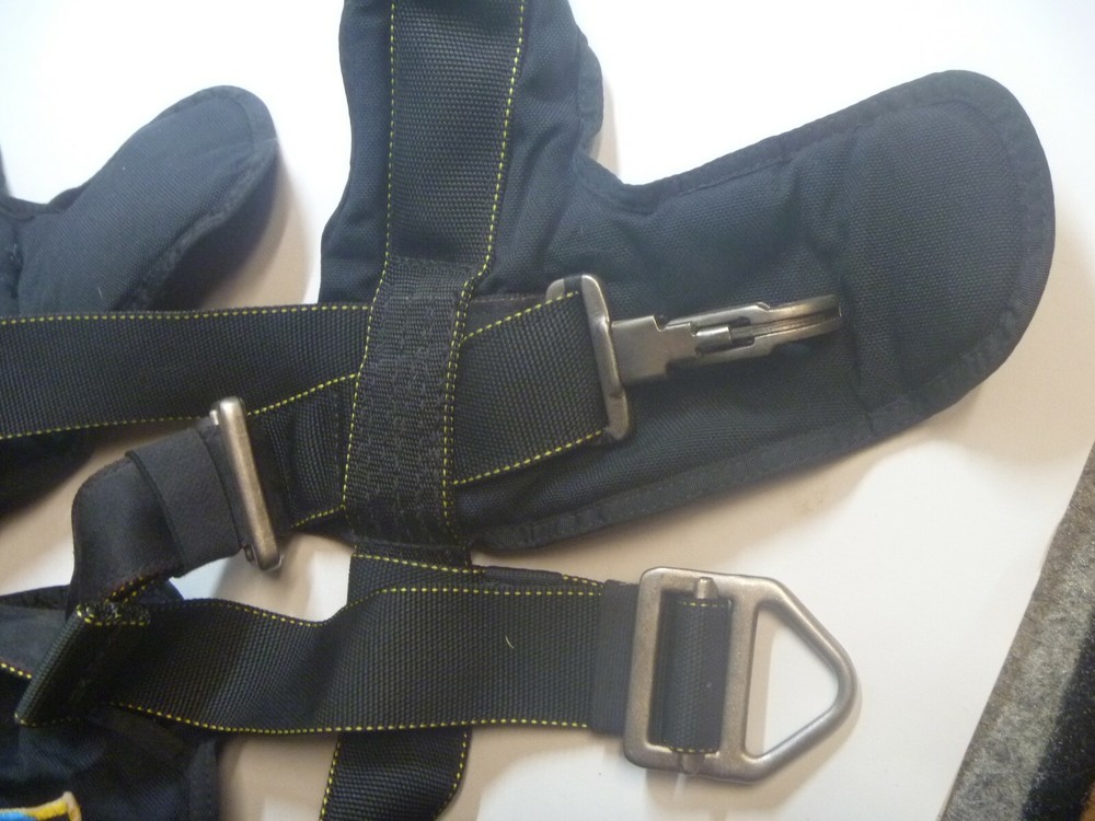 Parabounce Harness