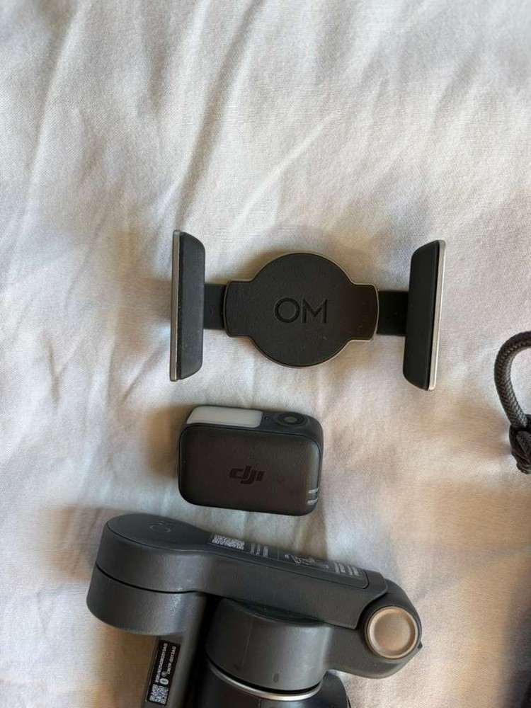 DJI Osmo Mobile 7P Gimbal Stabilizer for iPhone, Android, Native Tracking - USED