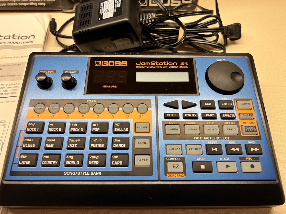 Boss Jamstation JS-5 BACKING MACHINE with AUDIO TRACK