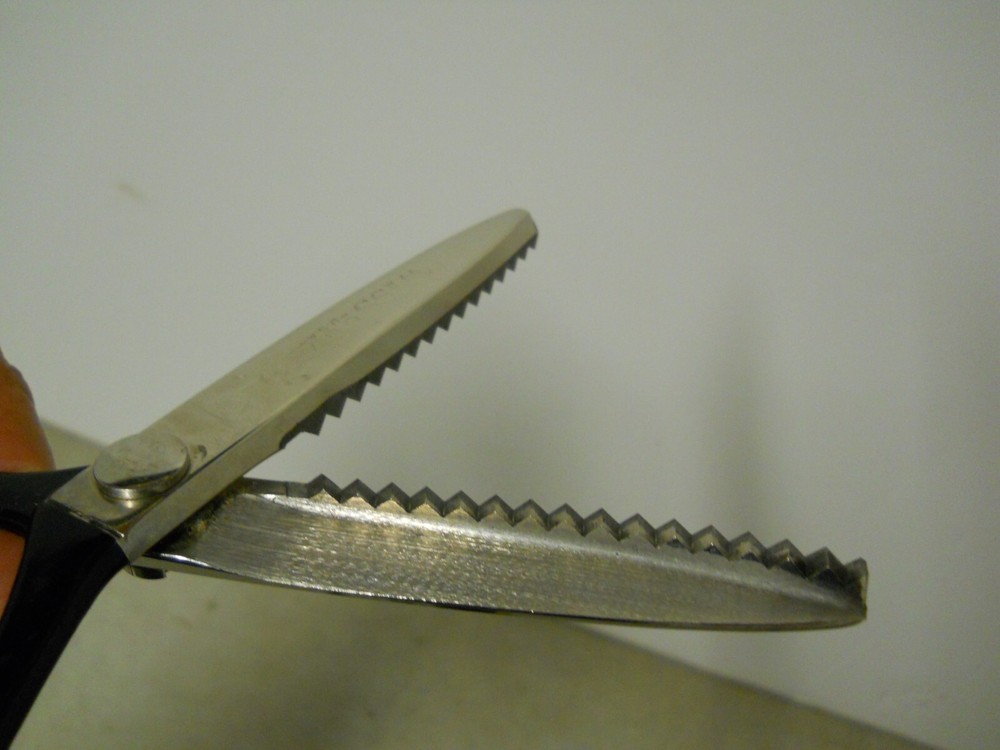x3 Sewing Scissors Pinking Shears WISS Kleencut Leeds