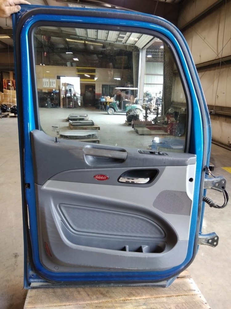 For 2015 PETERBILT 579 2013-2026 DOOR ASSEMBLY , MD