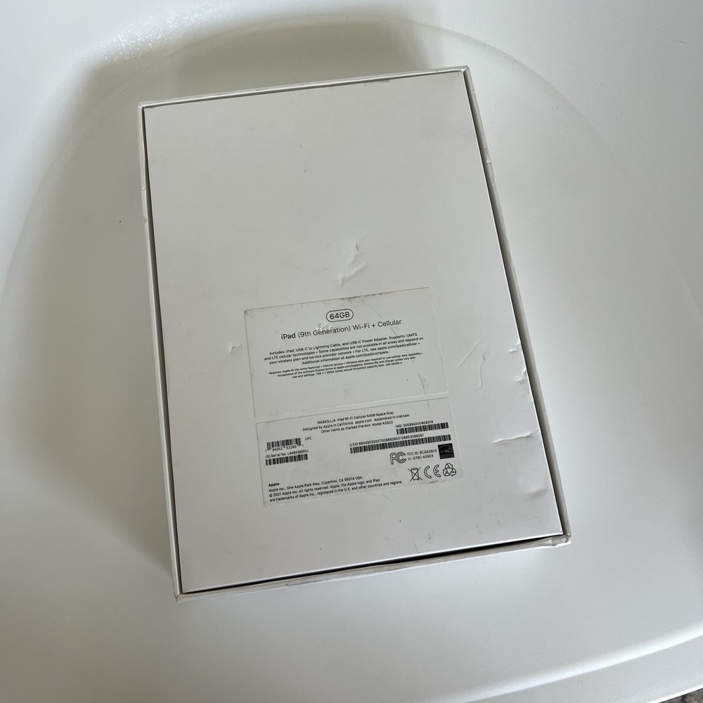 BOX ONLY IPad 10.2 9th generation 64gb wifi + Cellular