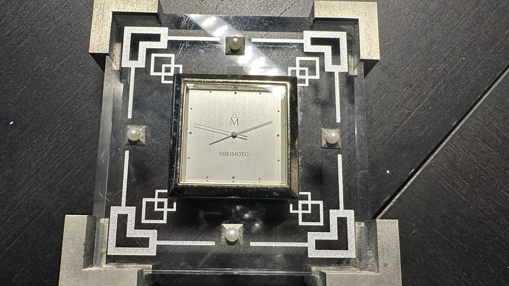 Mikimoto Table Clock