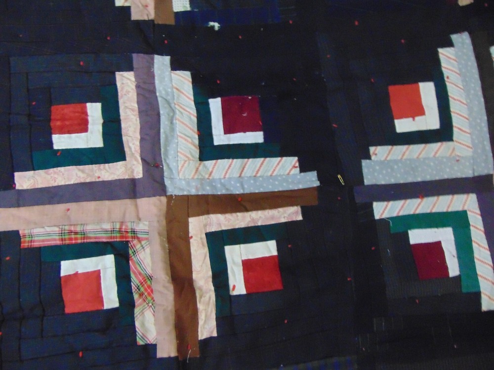 1900s Quilt-LOG CABIN Pattern-52x83-Wool-Pattern in a Pattern Type-HANDSOME-SALE