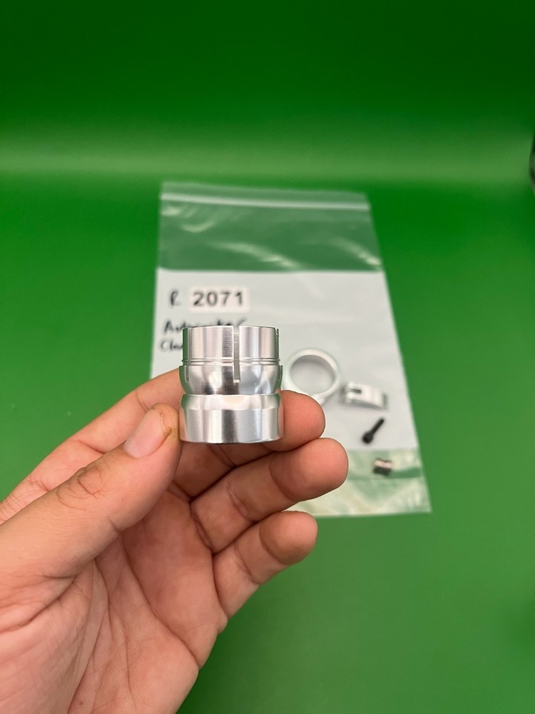 Autococker Clamping Feedneck