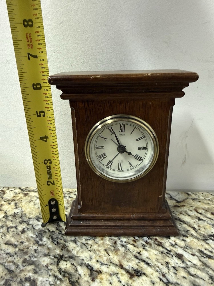 SIECLE QUARTZ DESK CLOCK