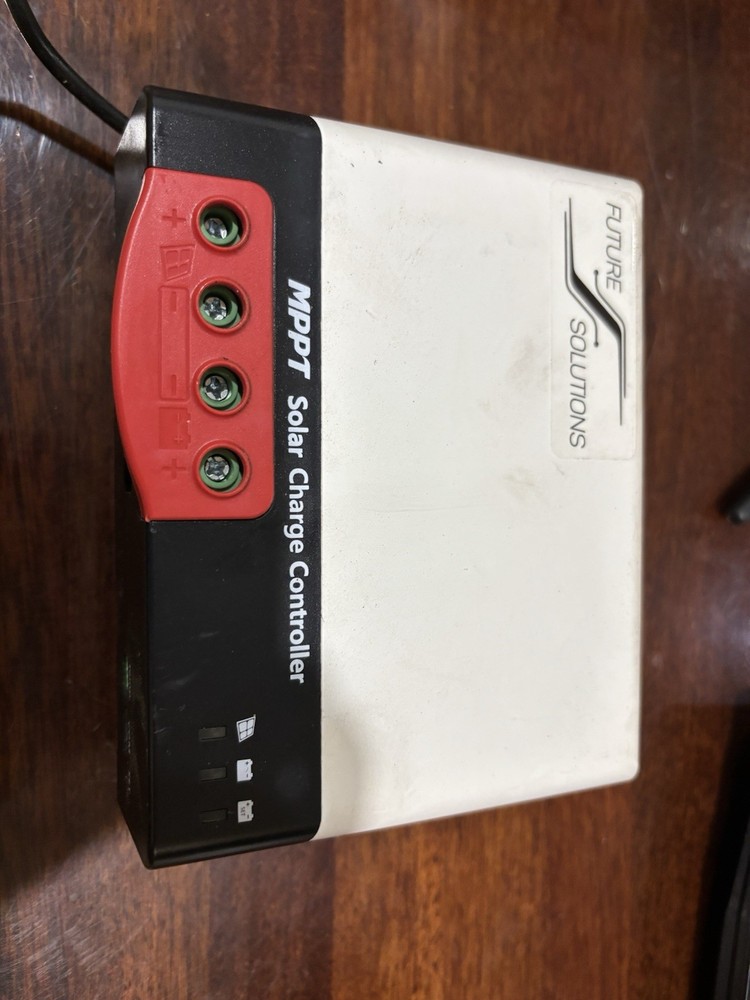 Future Solutions MPPT Solar Charge Controller 100V, 50A