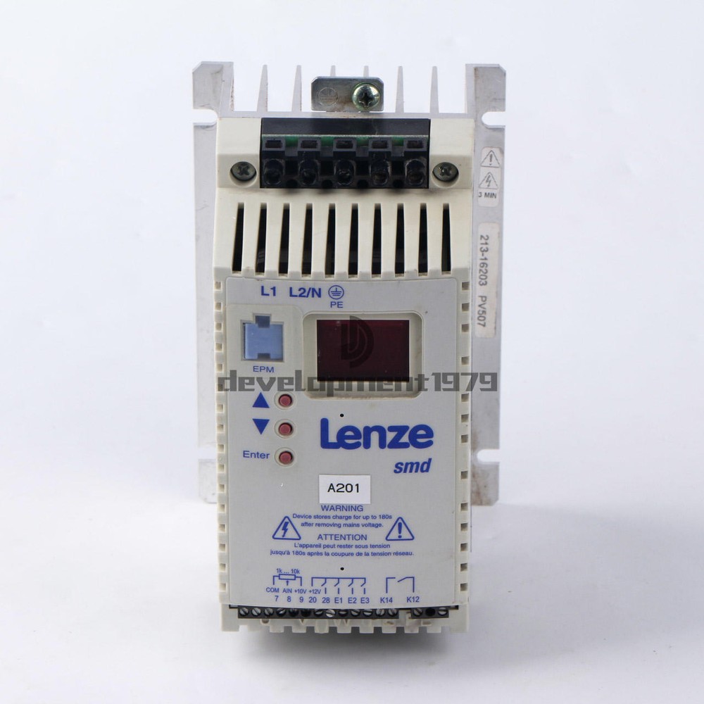 1PC Lenze frequency converter ESMD751C4TXA Used