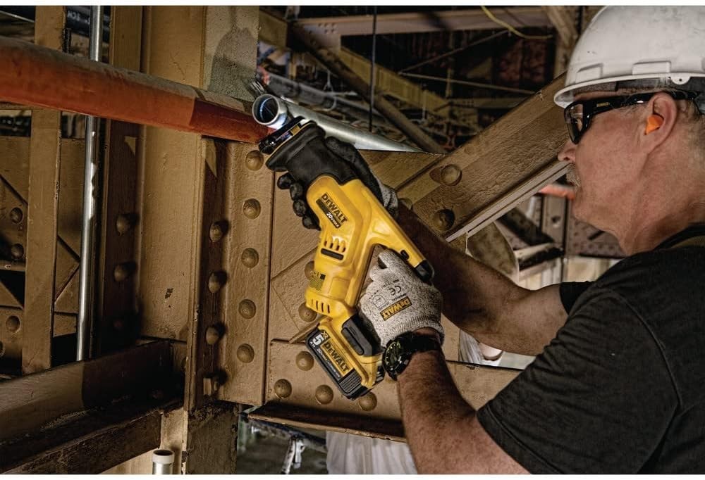 DEWALT 20V MAX Cordless Reciprocating Saw, Compact, Variable Speed, LED Light