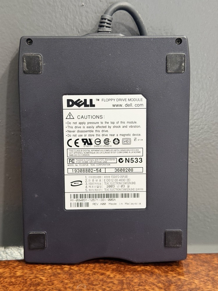 DELL External Floppy Disk Drive 3.5'' USB 2.0 for PC Computer USB Powered Black