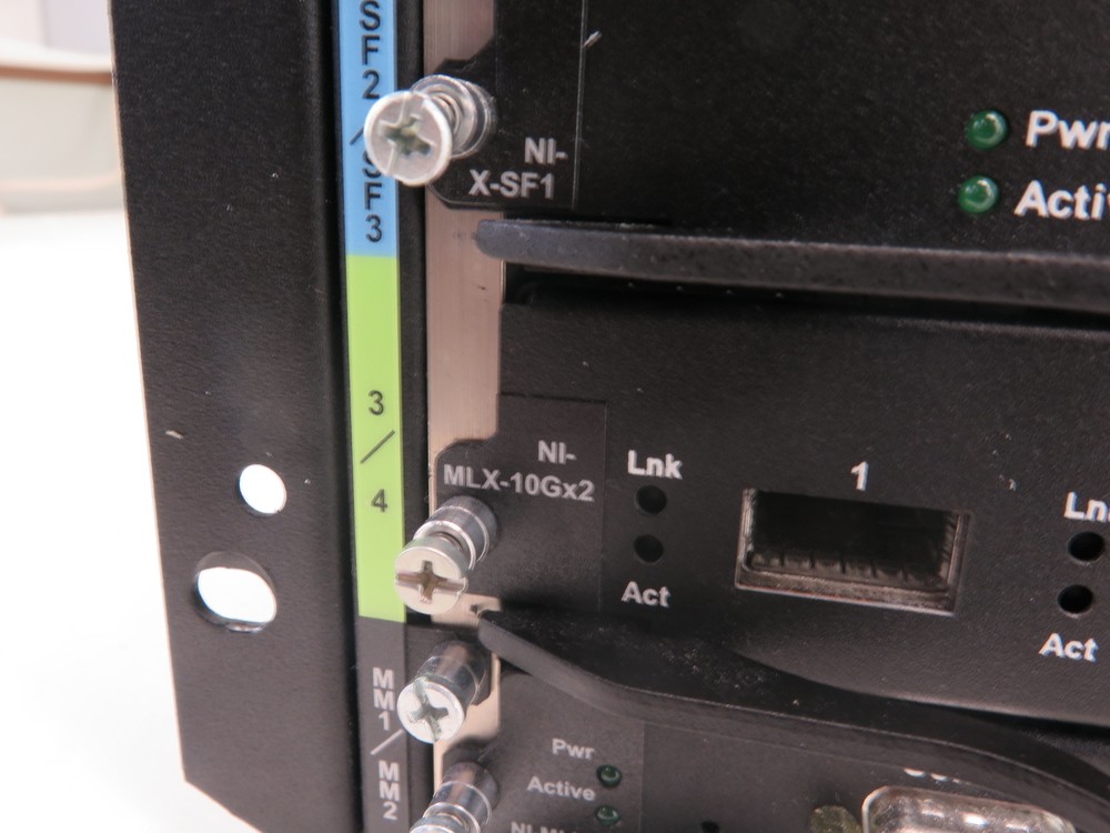 Brocade Foundry NetIron NI-MLX-4-AC Router