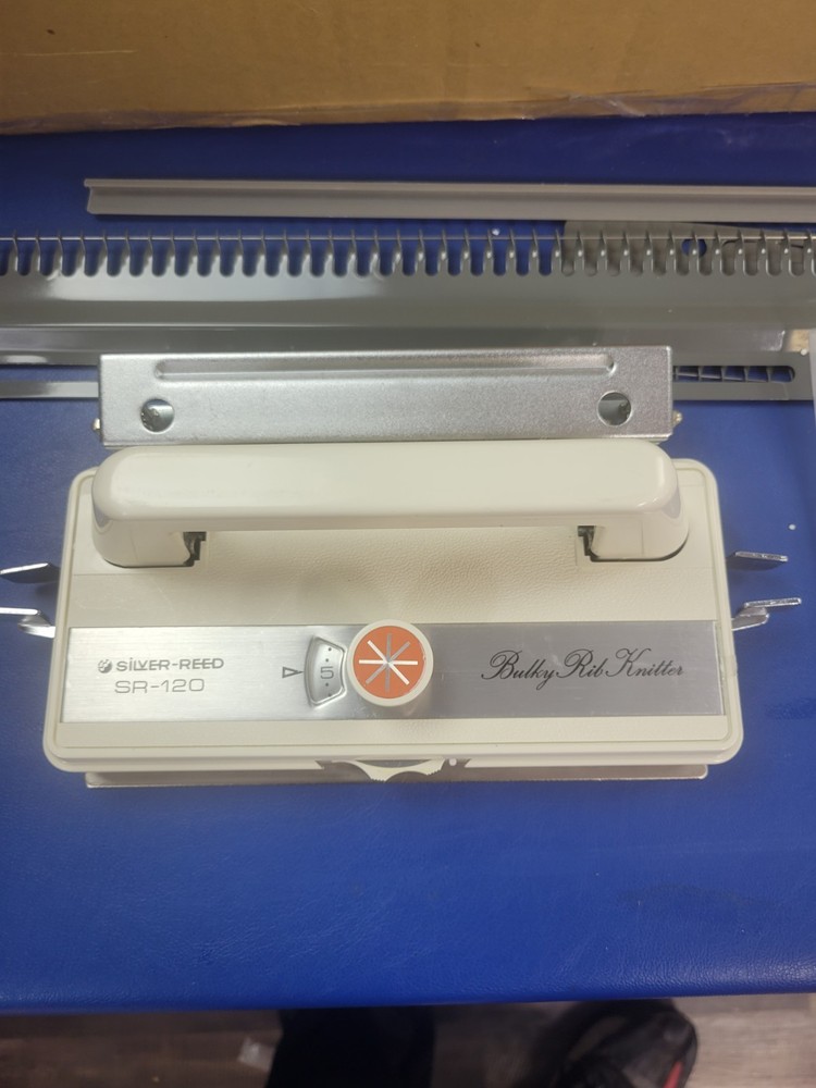 Never Used SR-120 Bulky Ribber Ribbing Attachment Complete!