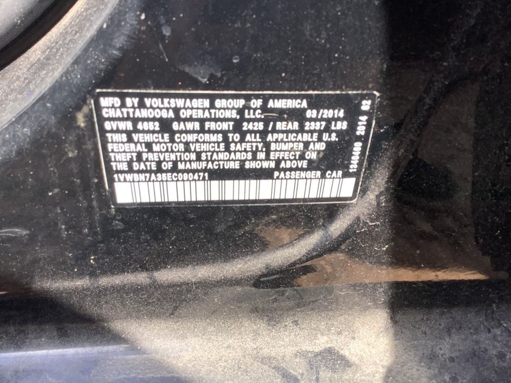 PASSAT 2014 Glove Box 4676354