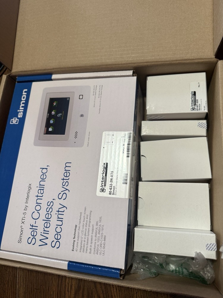 Interlogix Simon XTi-5, Pet Immune Sensor, Micro KeyFob, Door/Window Sensor, New