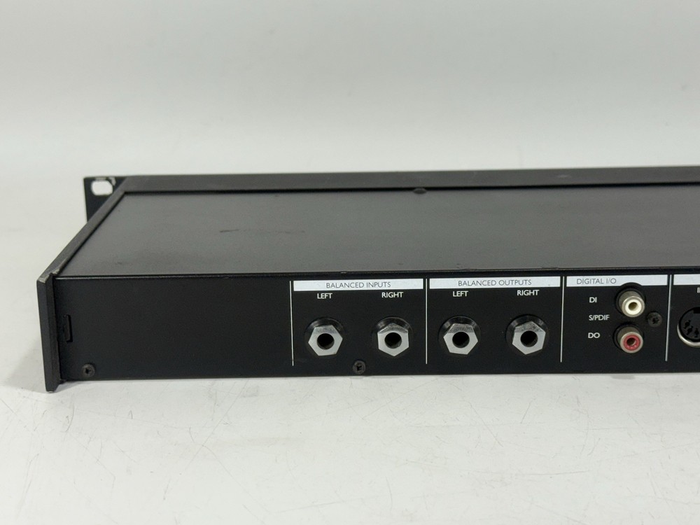 T.C. Electronic M-One Dual Effects Processor ~ TESTED / WORKING