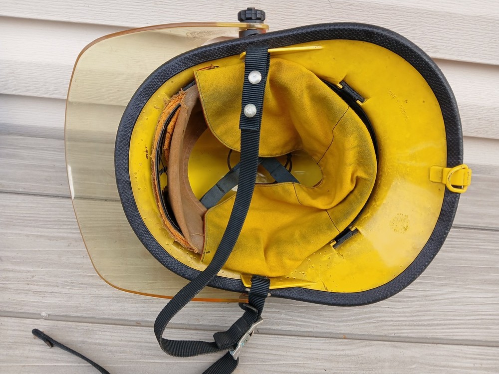 Cairns & Brothers Firefighter Helmet & Visor - Painted