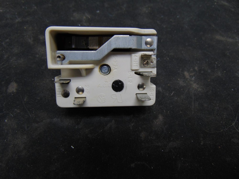 GE Electric Range JBP80B0H2BB Infinite Control Switch WB24T10029