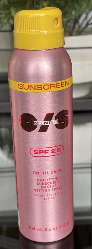 ONE/SIZE Patrick Starrr On 'Til Dawn Mattifying Sunscreen Makeup Setting Spray