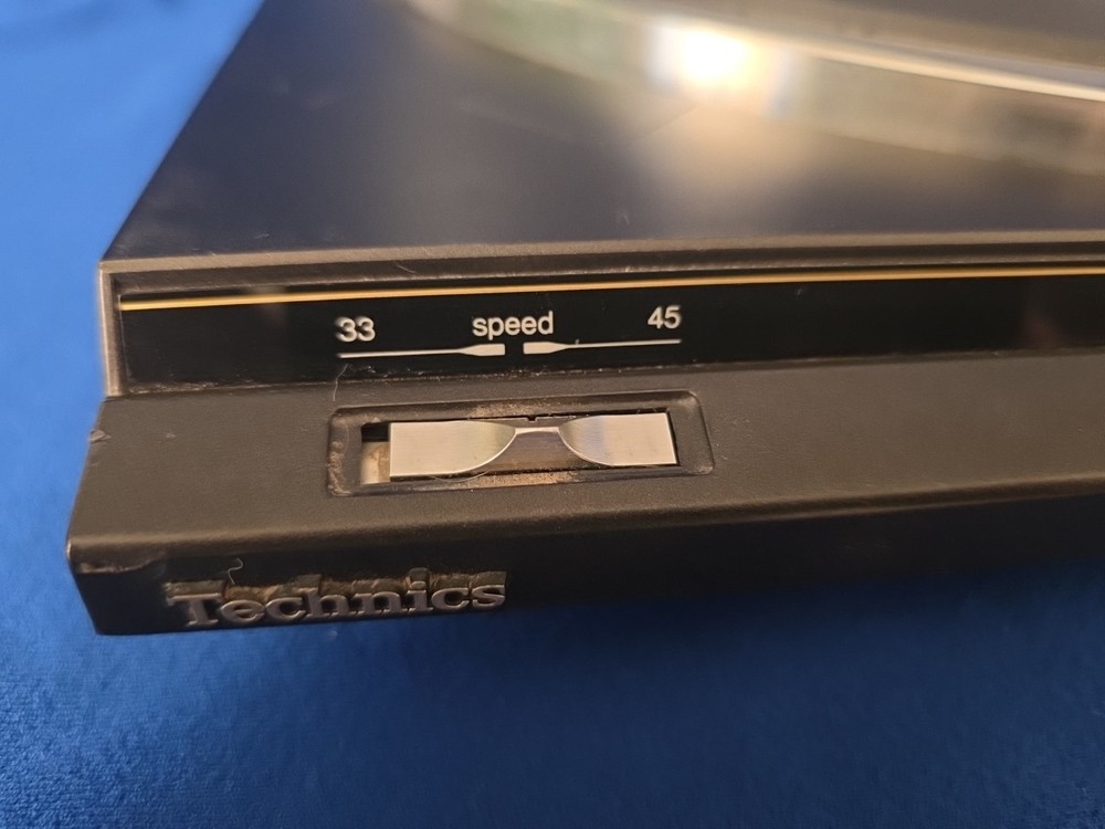 Vintage Technics SL-BD20 -1 DC Servo Automatic Turntable System - TESTED