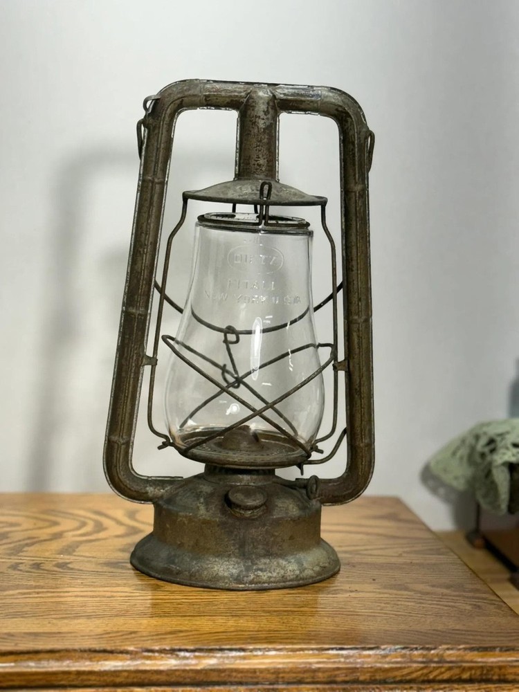 Dietz Monarch Lantern