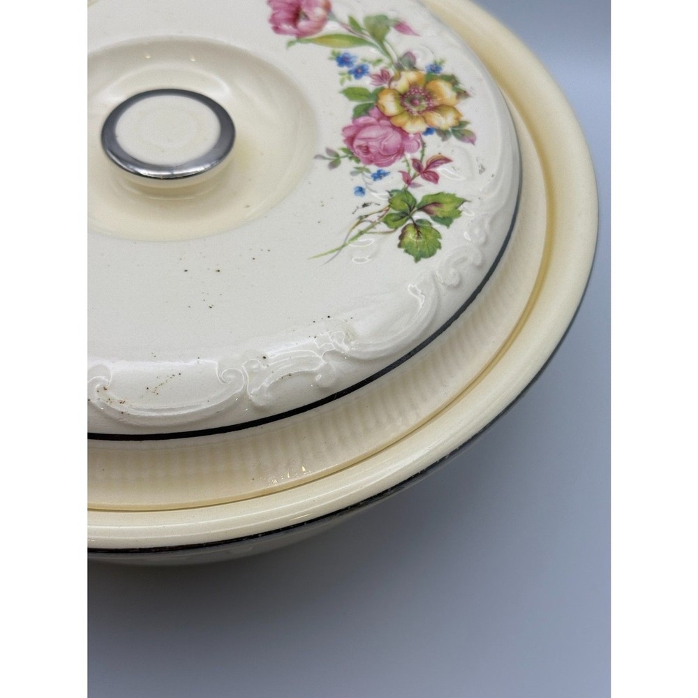 Homer Laughlin Oven Serve Embossed 9" Lidded Casserole