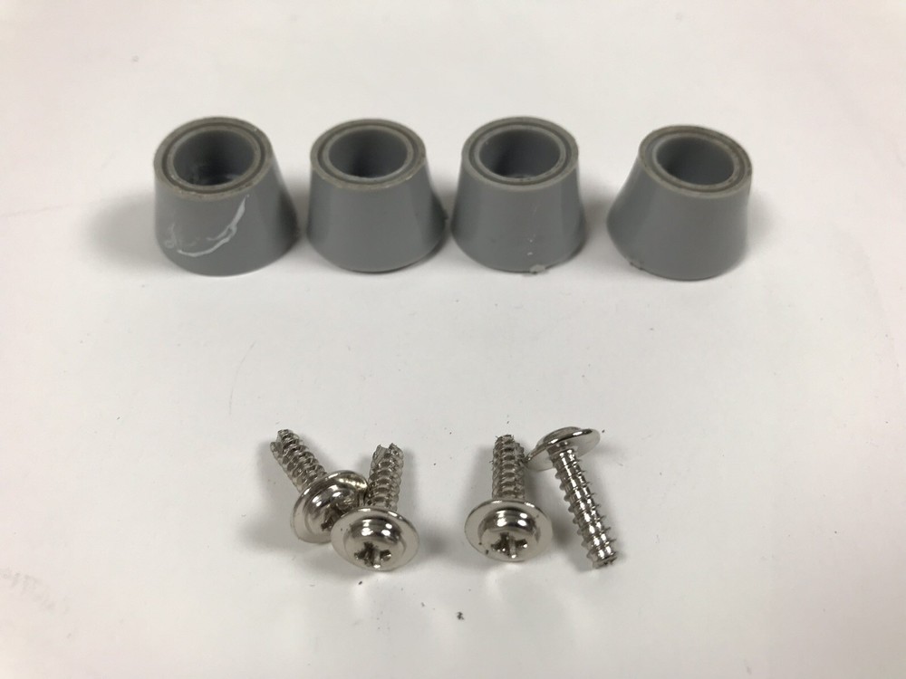 Sunbeam Automatic Bread Maker Machine Model 5841 Replacement Feet Only