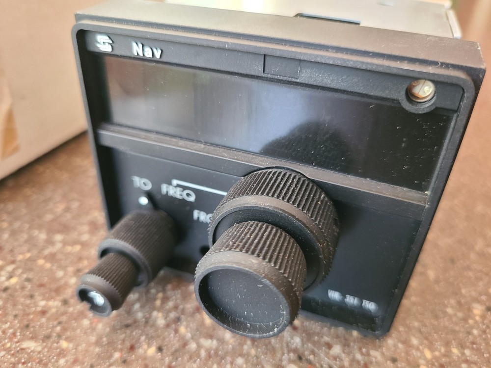 Collins VIR 351 NAV radio