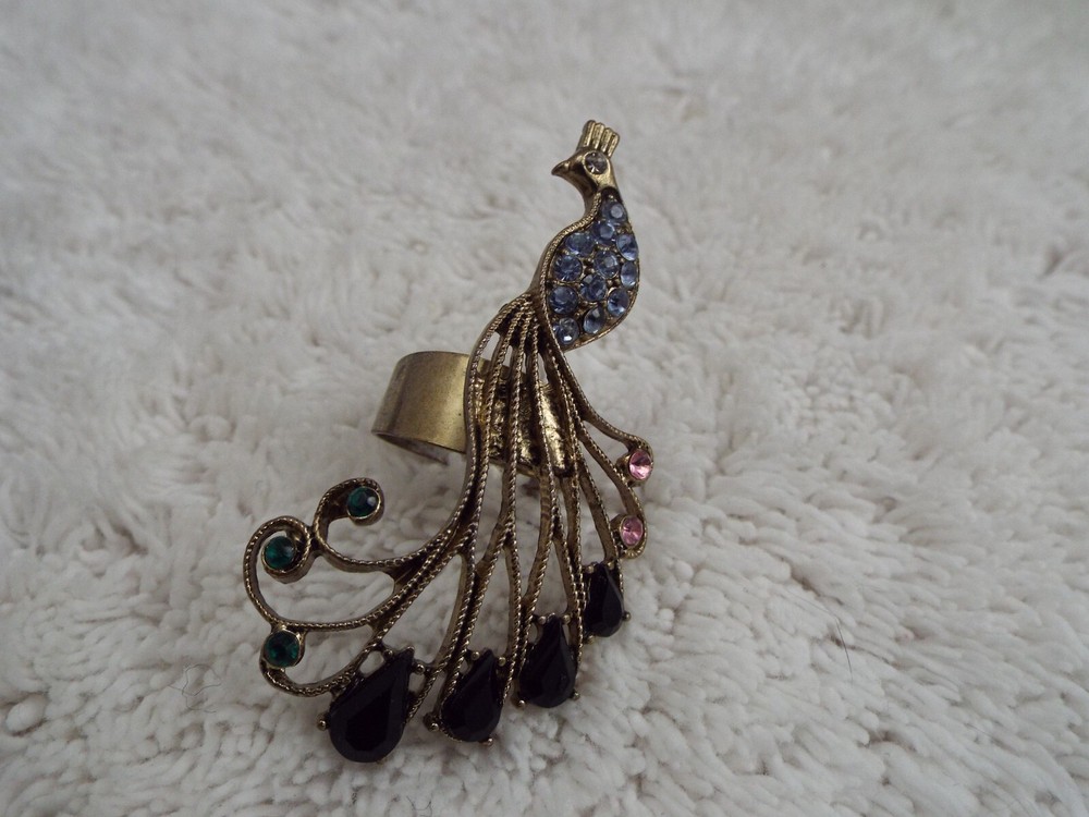 Brasstone Peacock Ring ~ Size 8 (J38)