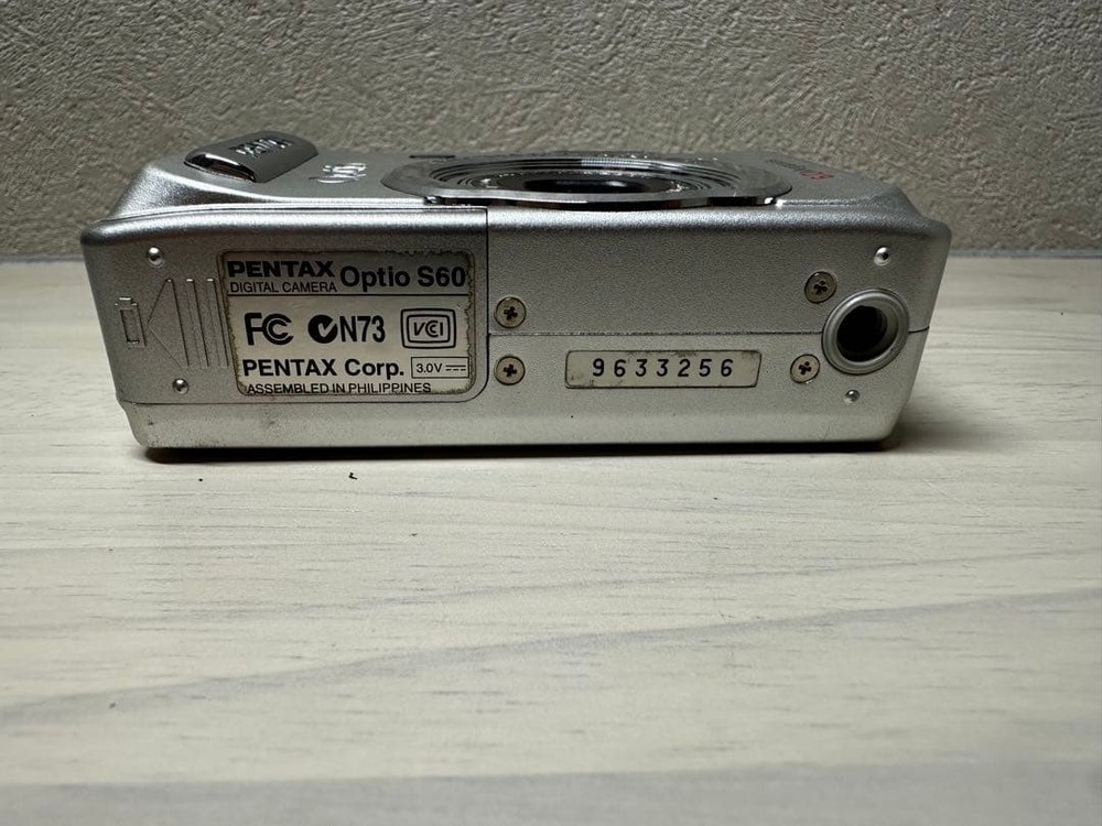 PENTAX Optio S60 Silver Compact Digital Camera Excellent Condition