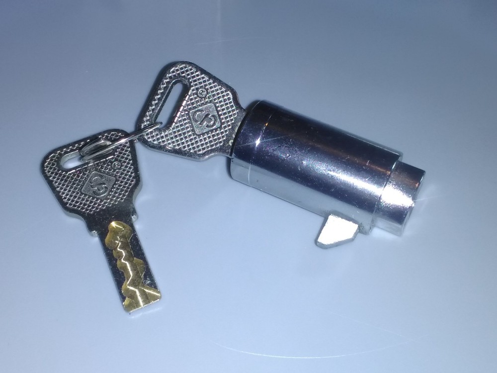 Plug Lock for Soda / Snack Vending Machine NEW Replacement High Security