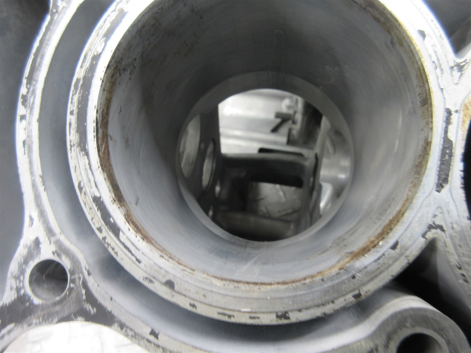 2000 00-01 Honda CBR929RR CBR 929RR CBR900RR Crankcase Case Engine Block Piston