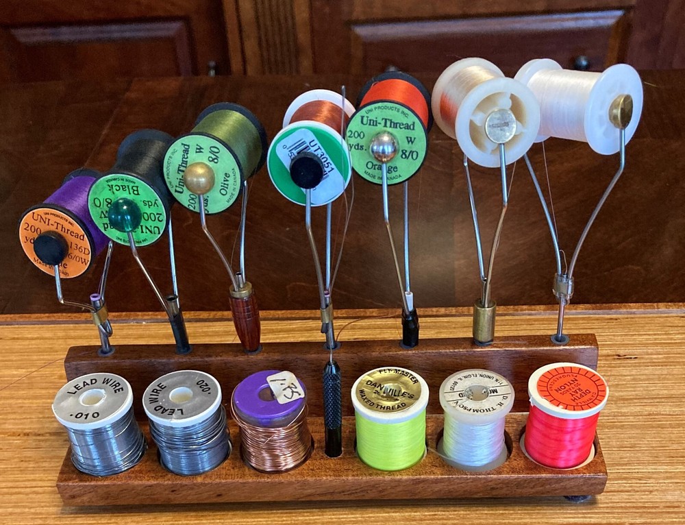 WADE'S FLY-TYING BOBBIN/ THREAD CADDY