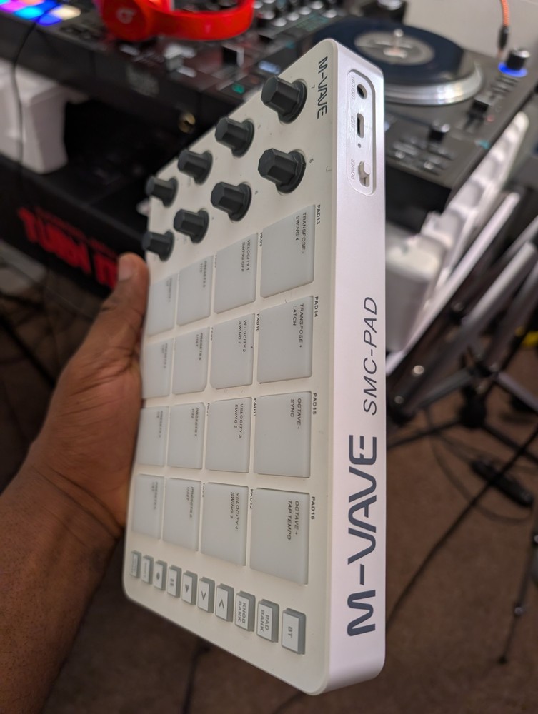 Launch Pad USB-C Interface Portable Wireless MIDI Controller Suitable Percussion