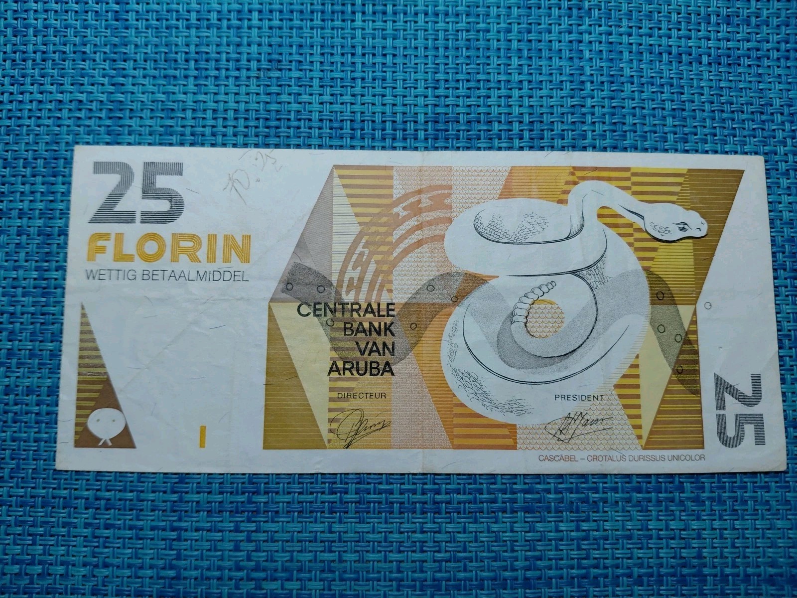 🇦🇼  Aruba 25 florin  P-12  16 July 1993 vf banknotes 031426-14