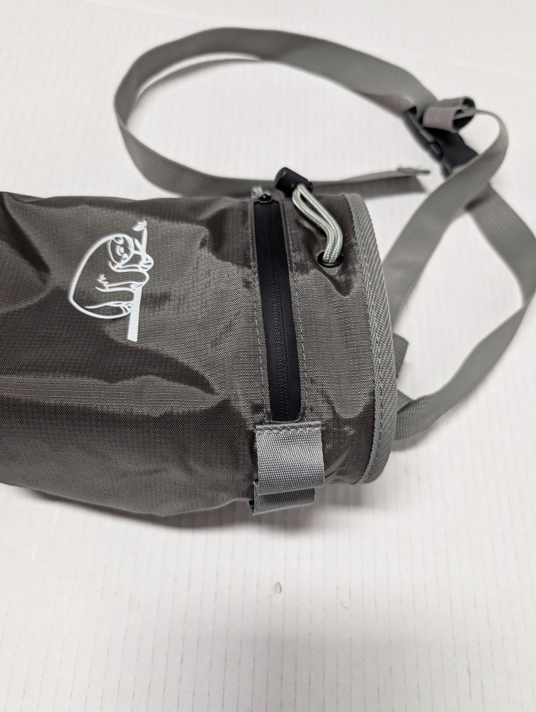 Climbing Chalk Bag Gray Drawstring Padded Fleece Liner Adjustable Shoulder Strap