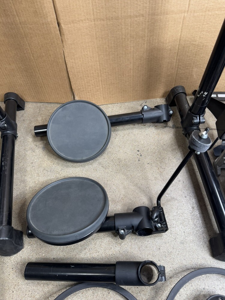 Yamaha DTX Electronic Drum Pads, Cymbals, Frame, Kicker, Hi Hat! Read!