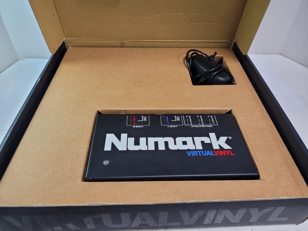 Numark Vitual Vinyl - DJ software package -- open box ( B305 )