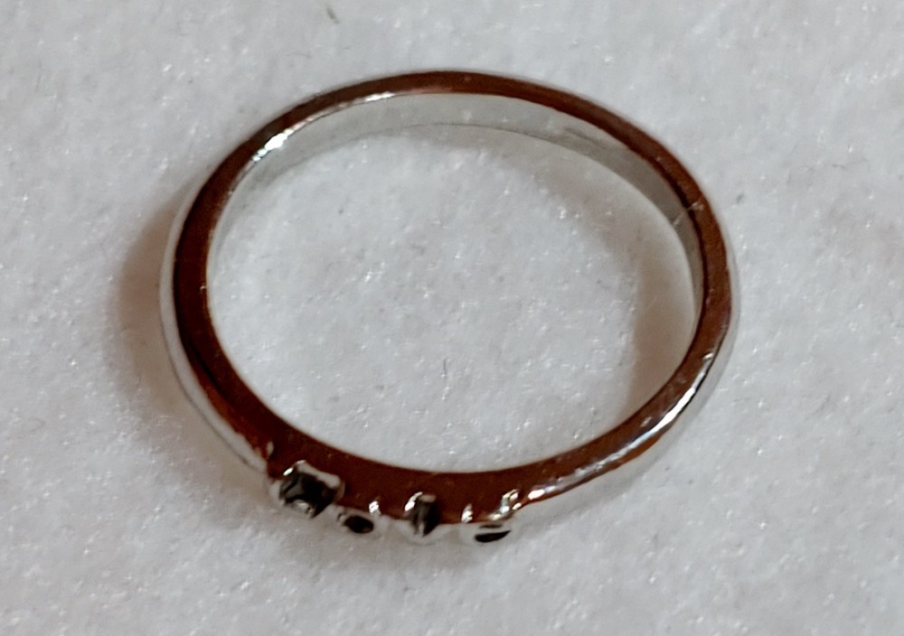 LOVE - Ring - Silvertone - Thin~ Size 6.25