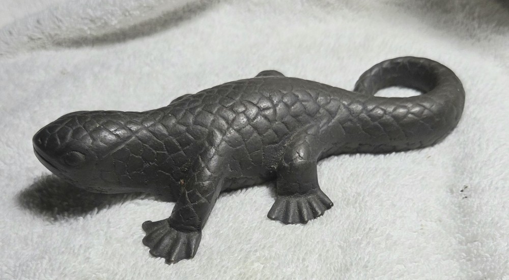 Bronze 6 1/2 Inch Alligator/Gecko