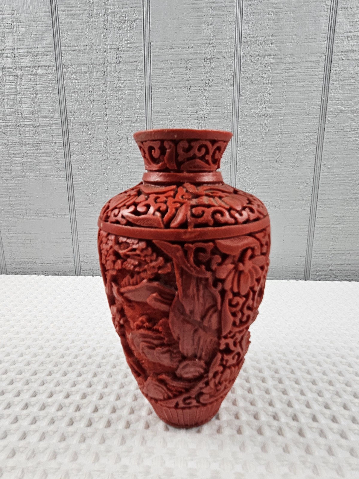 Vintage Chinese Red Cinnabar Lacquer Vase 5 .5” Floral Carving Made in Italy