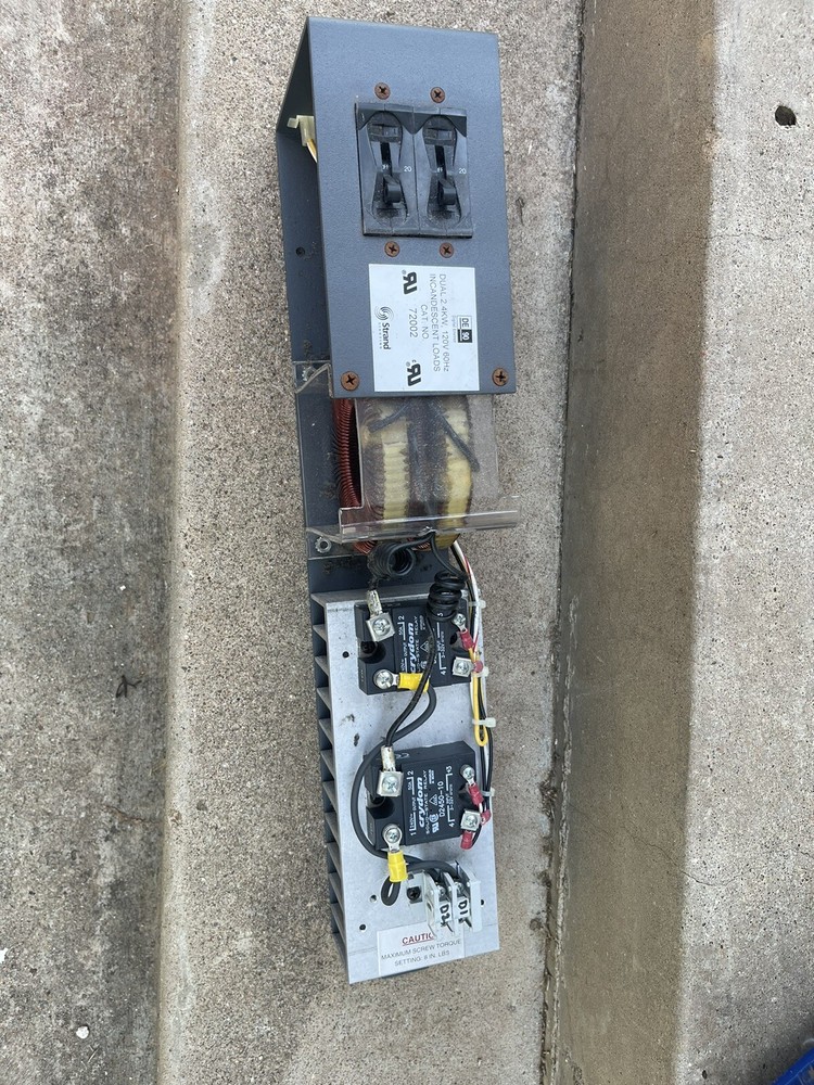 Strand Lighting DE90 Dimmer Module Theater Controls 120v.