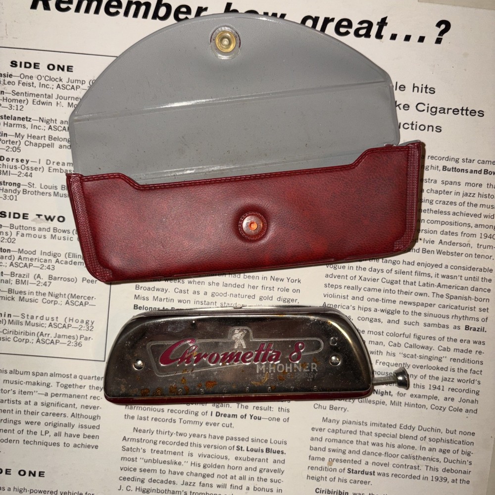 Vintage Hohner Chrometta 8 Harmonica w/Original Case Key C