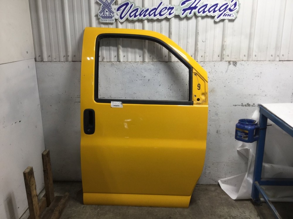 GMC CUBE VAN YELLOW Right/Passenger Door - Used
