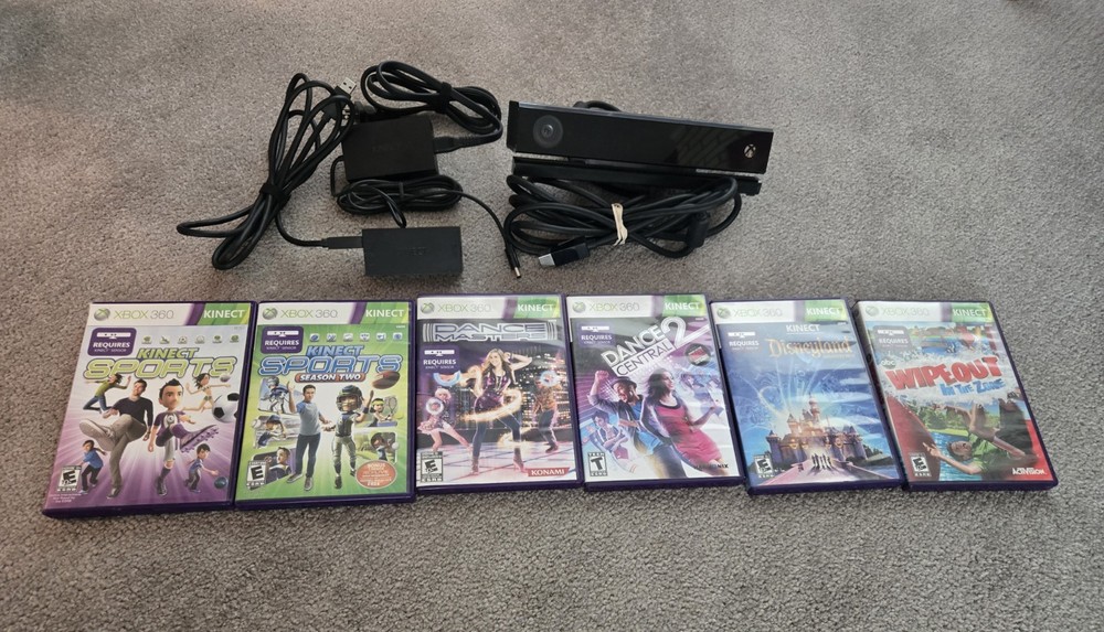 Xbox 360 Kinect with Six Games Excellent Condition
