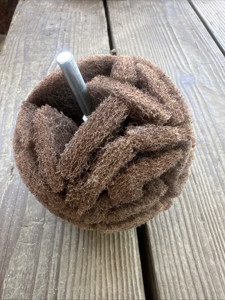 Abrasive Scuffing Ball With Drill Attachment