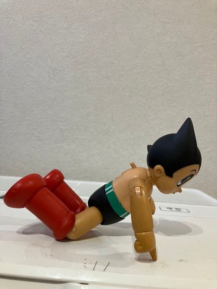 astro boy figure
