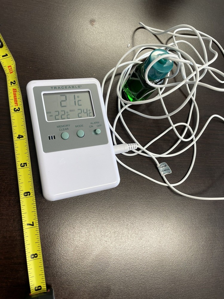 TRACEABLE 4127 Digital Thermometer, ±1°C Temperature Accuracy