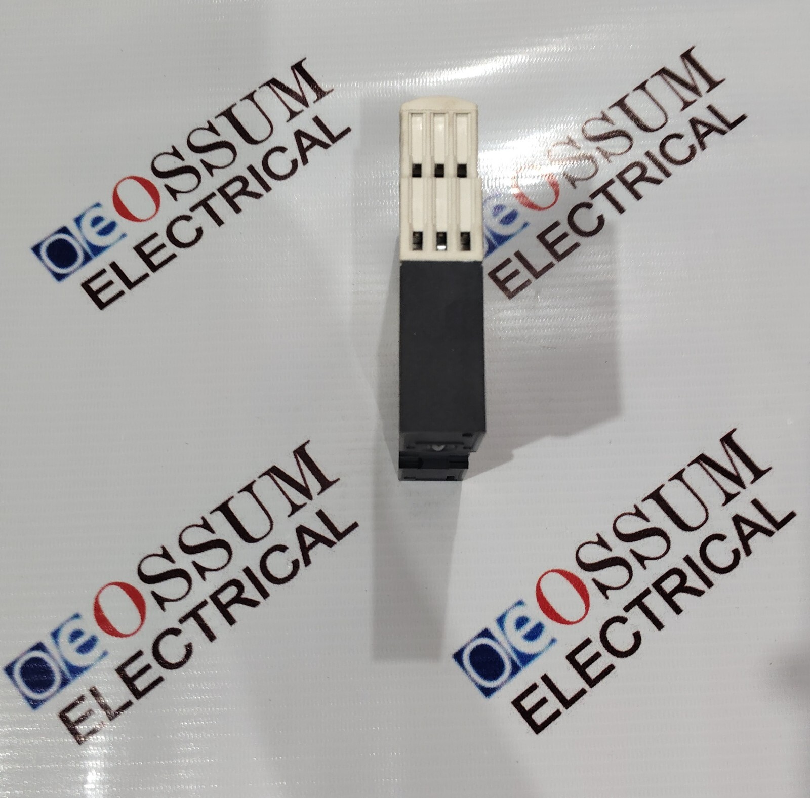 SCHNEIDER ELECTRIC LT3SE00M THERMISTOR PROTECTION RELAY VOLTAGE 220VAC FAST SHIP